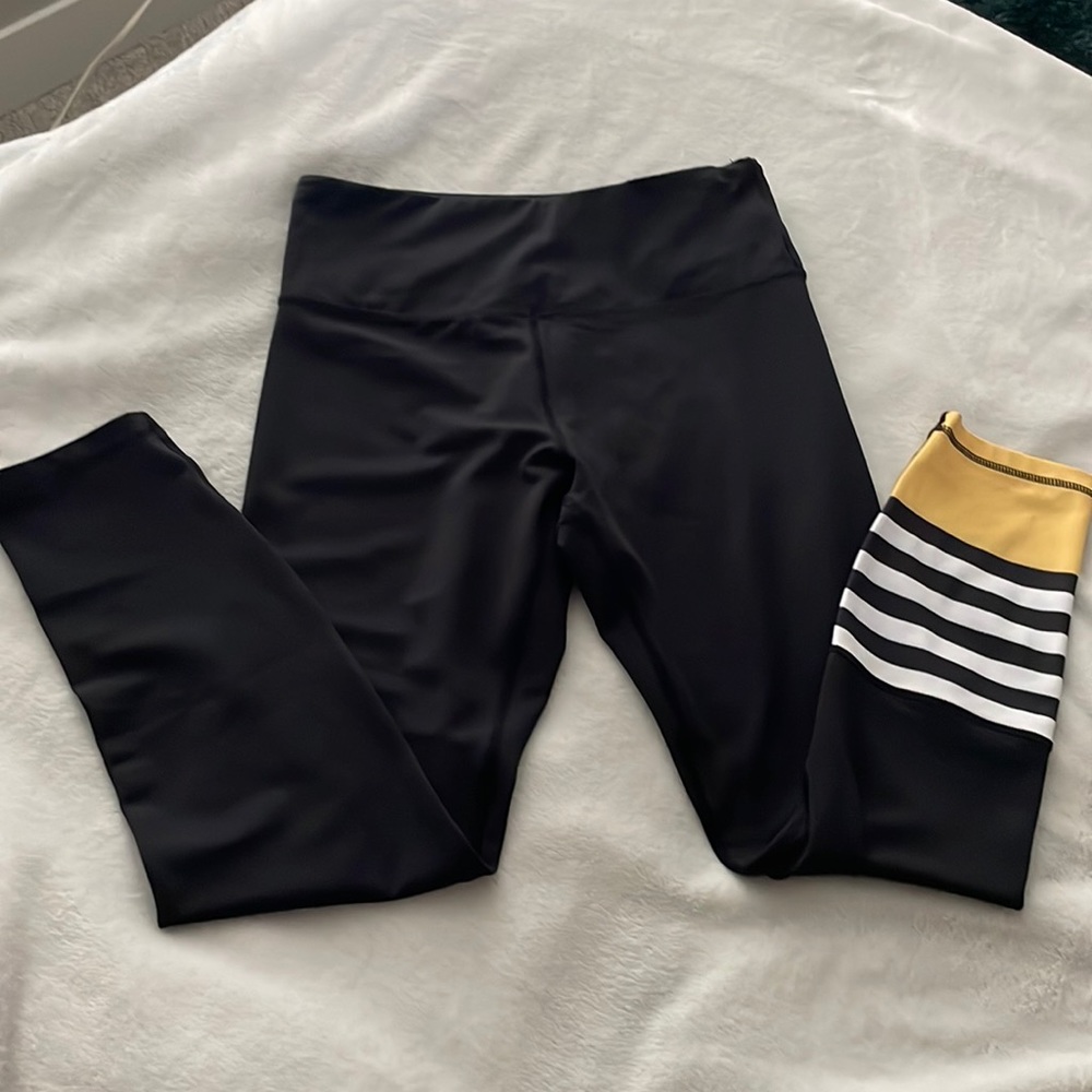 ZYIA active light n tight high rise bumblebee leggings size 6-8